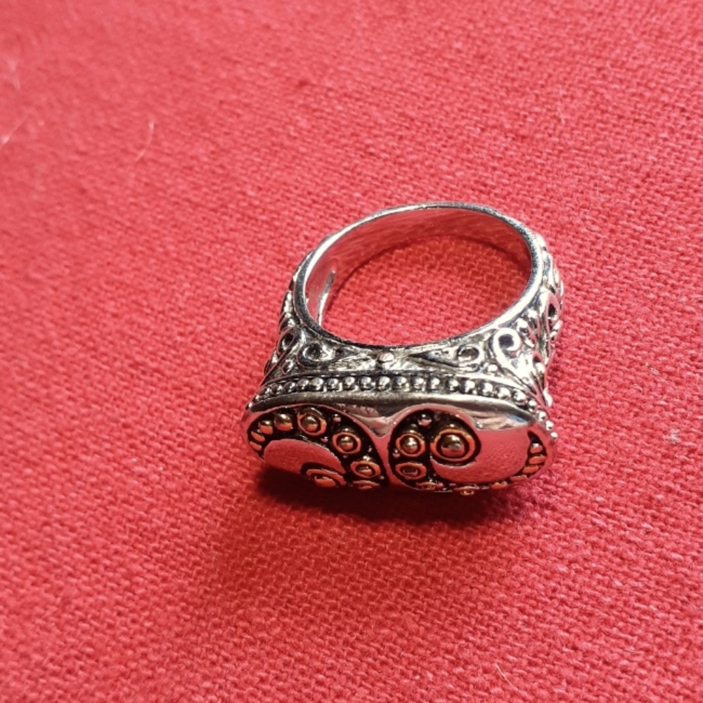 Statement Ring Size 7 - image 7